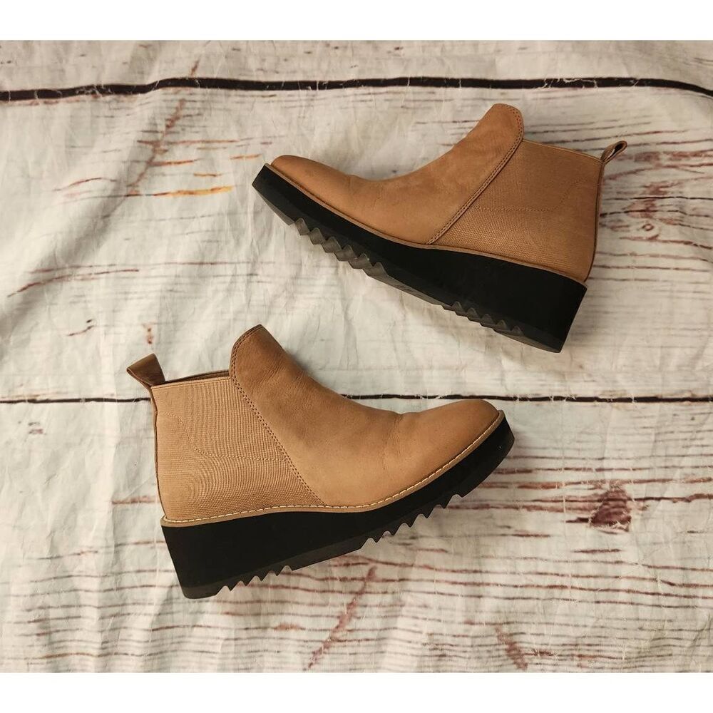 Eileen Fisher Ladd‎ Wedge Bootie Size 7.5